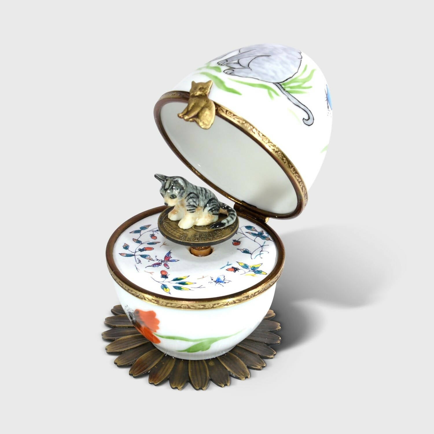 Oeuf musical Limoges, chat tigré. | EMPREINTES Paris