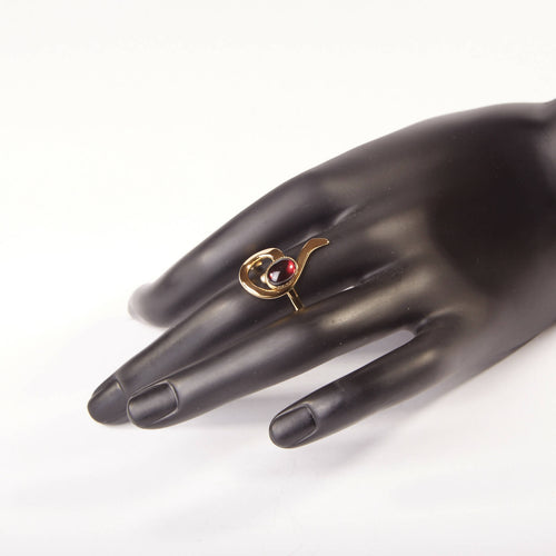 Bague LIZAE plaqué or avec un grenat. | EMPREINTES Paris - EMPREINTES Paris