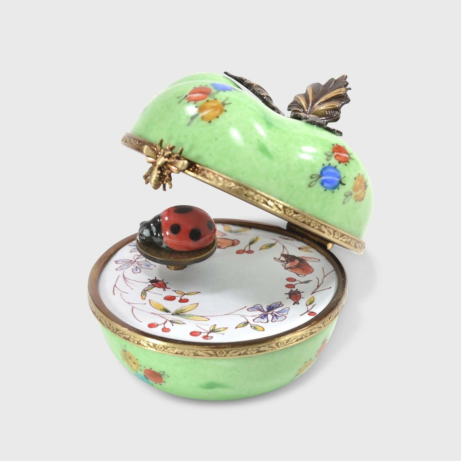 Boite à musique pomme verte et coccinelle porte bonheur | EMPREINTES Paris