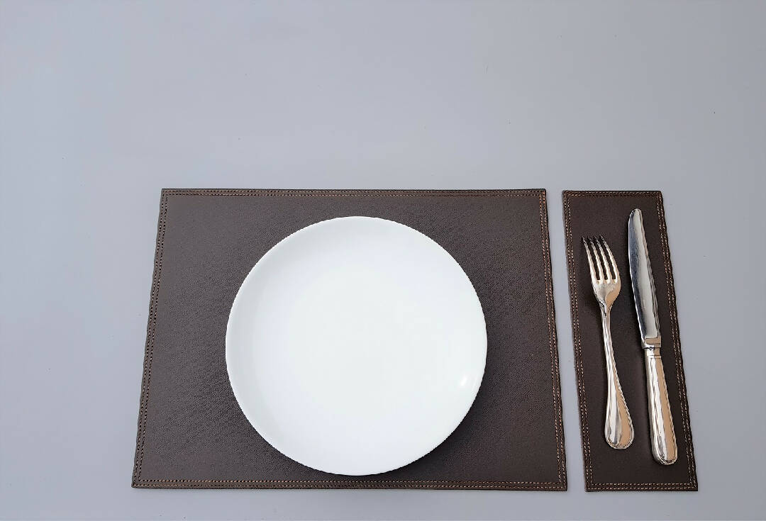Set de table Grimaud en cuir Chocolat | EMPREINTES Paris