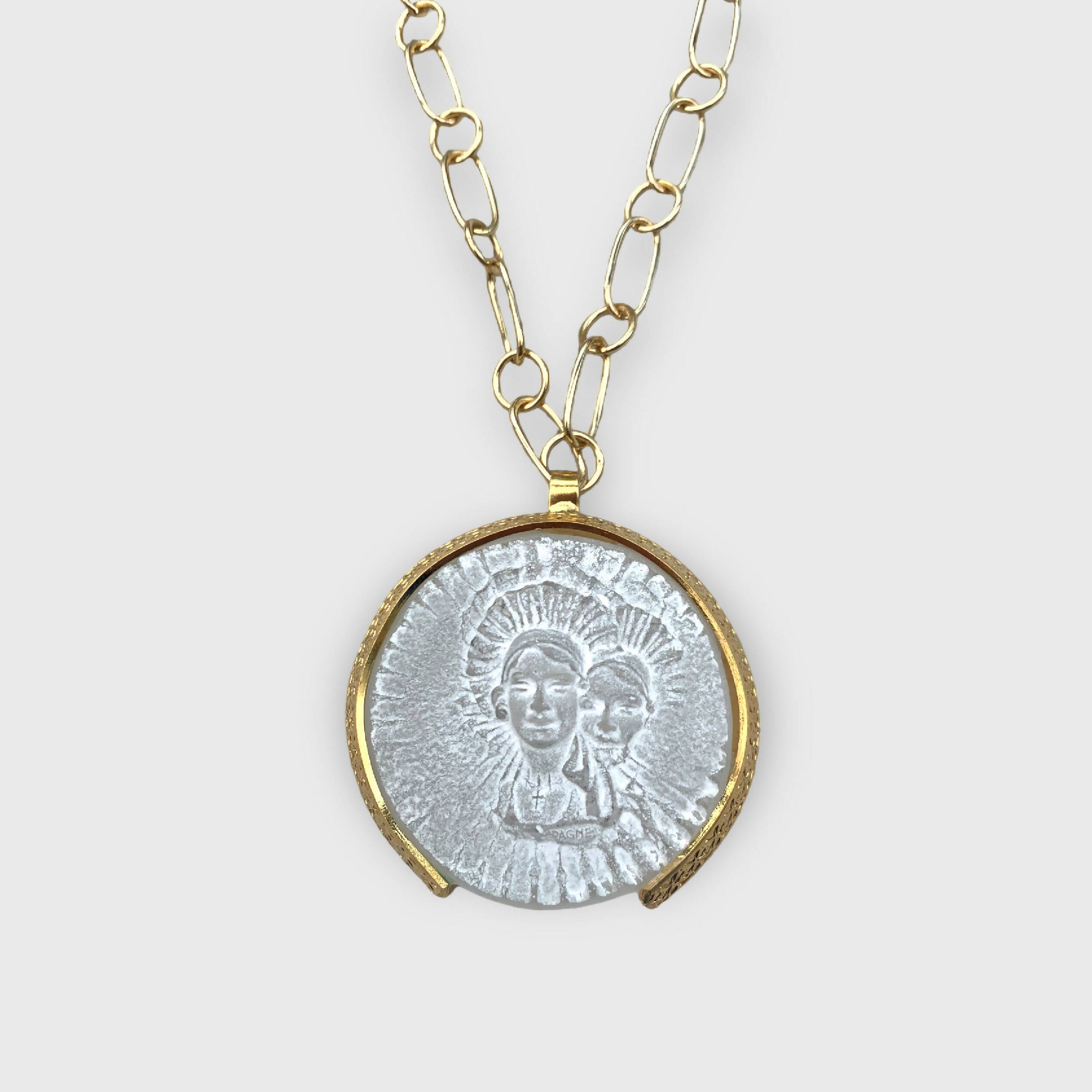 alsacienne, sautoir, reproction musée, bijou symbolique, ethnique, romantique, chic bohème, amoureux, collier pour femme, art déco, art nouveau, idées cadeaux pour elle, saint Valentin, piece unique, bijoux doré, tour de cou, pate de verre, cristal | EMPREINTES Paris