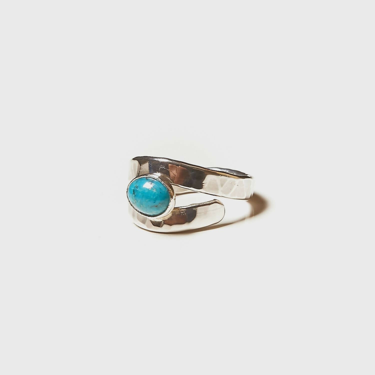 Bague EMULSIA en argent avec une turquoise. | EMPREINTES Paris