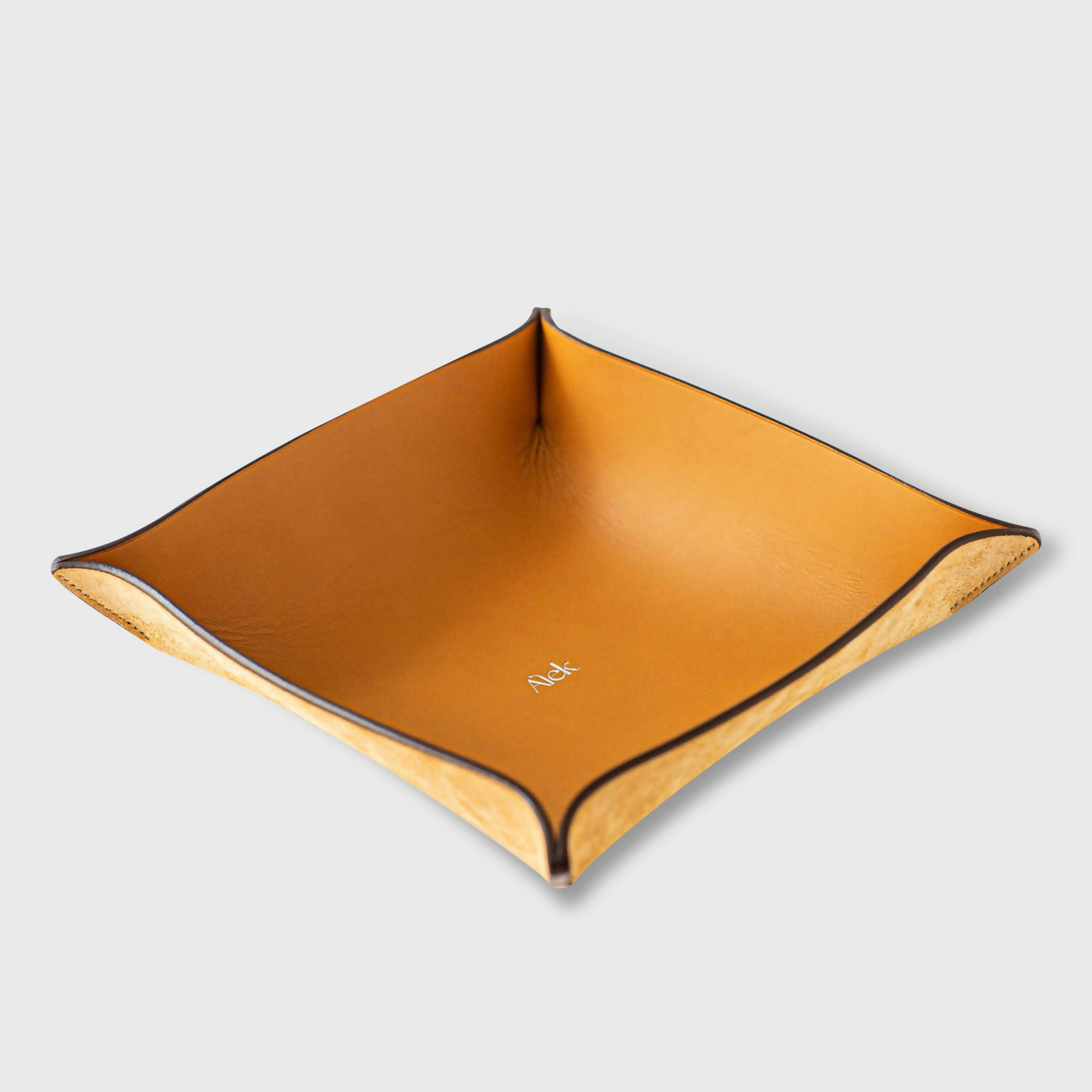 Vide poche en cuir marron clair | EMPREINTES Paris