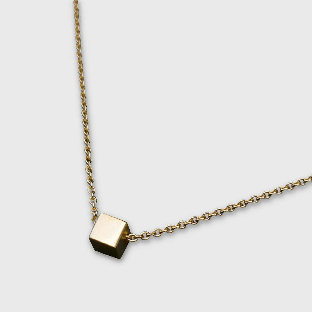 Collier cube doré | EMPREINTES Paris