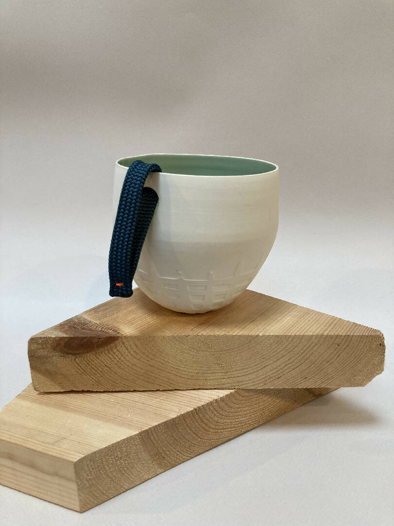 Grand bol vert à bride | EMPREINTES Paris