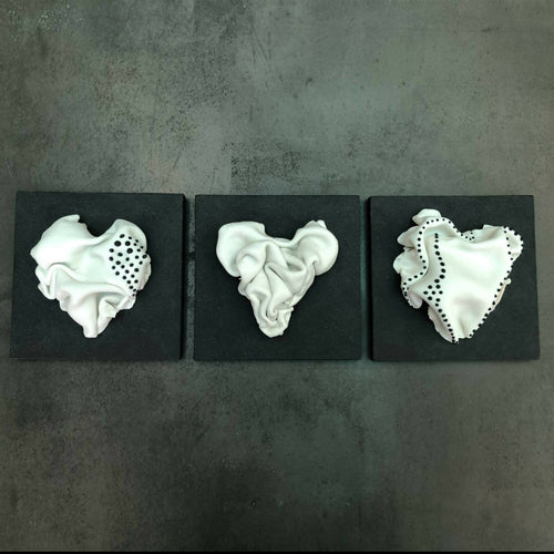 bas_relief_tableau_collection_coeur_porcelaine_dentelle_3_guenaelle_grassi copie | EMPREINTES Paris - EMPREINTES Paris