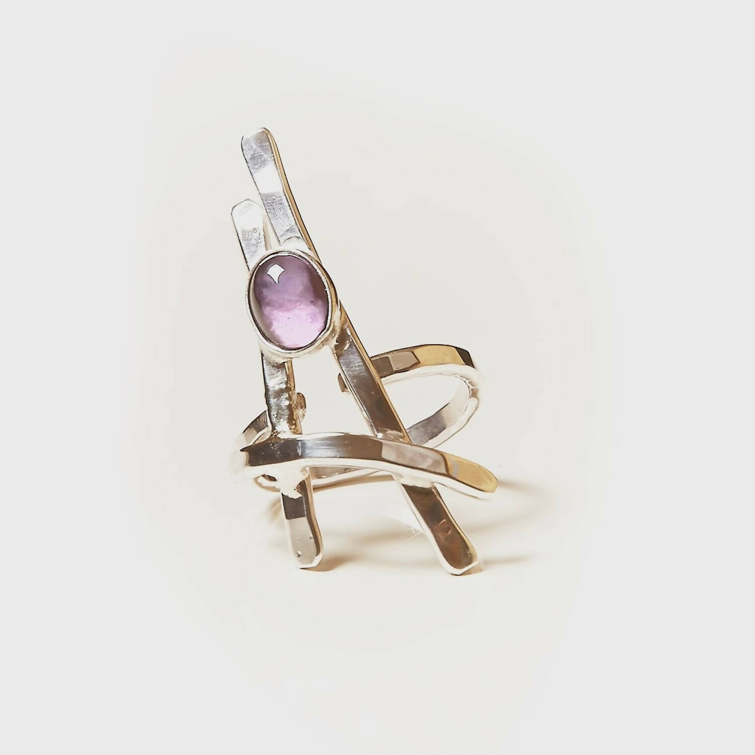 Bague LA BELLE PARISIENNE en argent avec une améthyste. | EMPREINTES Paris