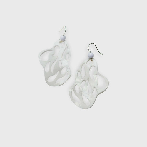 Boucles d'oreille pendantes Ecume L - Blanc | EMPREINTES Paris - EMPREINTES Paris