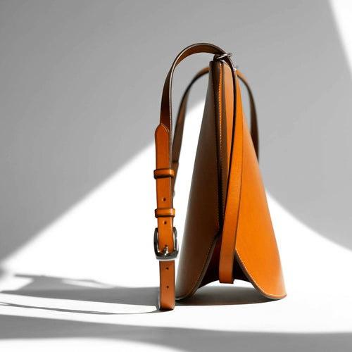 Sac bandoulière en cuir - DAMOISEAU - cousu à la main au point sellier | EMPREINTES Paris - EMPREINTES Paris