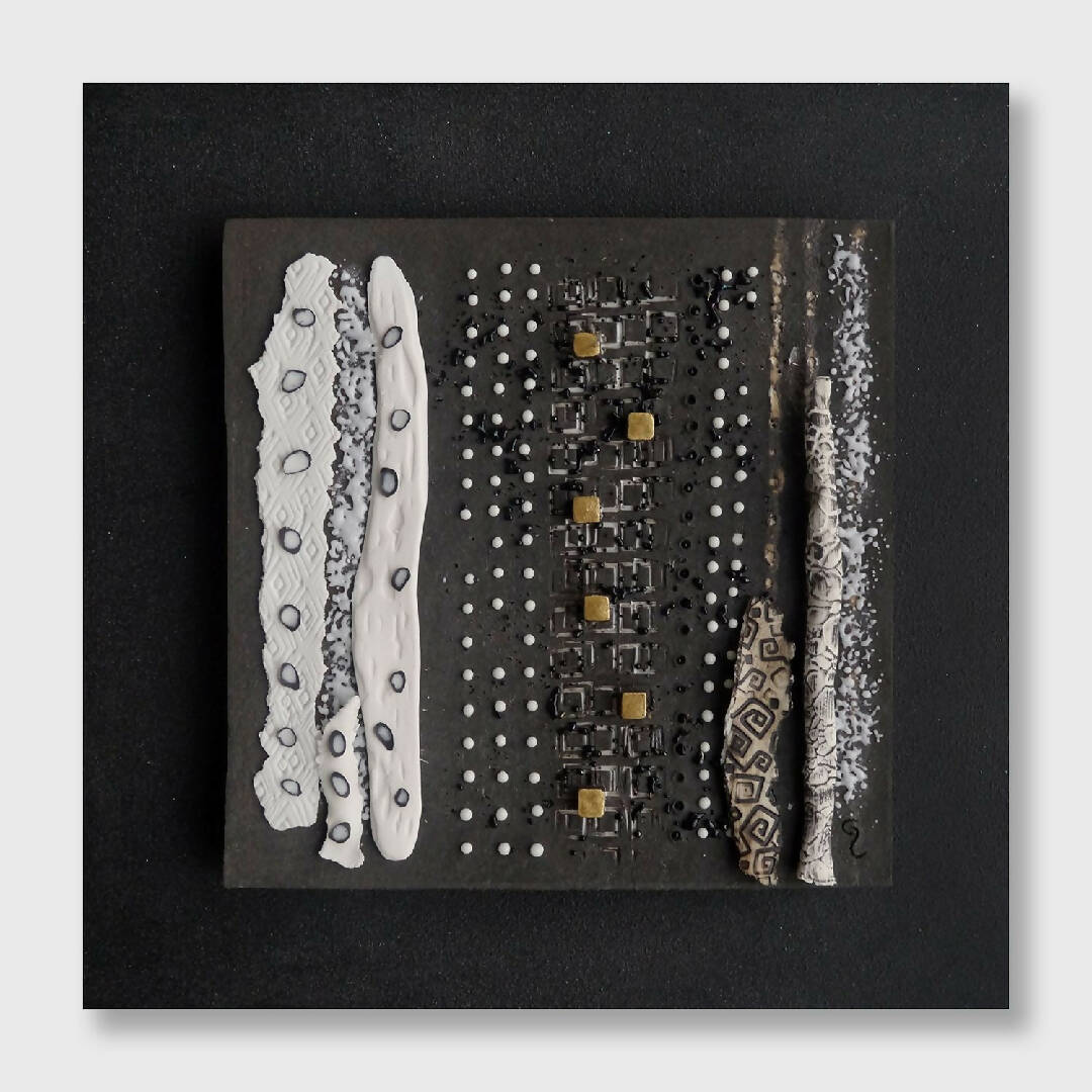 Bas relief tableau papier grés noir et porcelaine + or collection écorce | EMPREINTES Paris