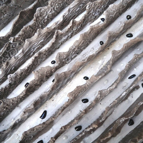 Bas relief tableau collection écorces Grès gris béton chemin de traverse | EMPREINTES Paris - EMPREINTES Paris