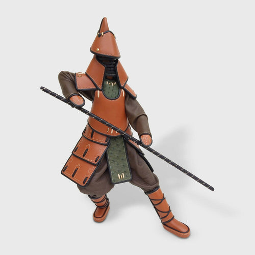 Sculpture Samouraï lancier marron | EMPREINTES Paris - EMPREINTES Paris