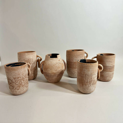 Vase Terracotta texturé à anse | EMPREINTES Paris - EMPREINTES Paris