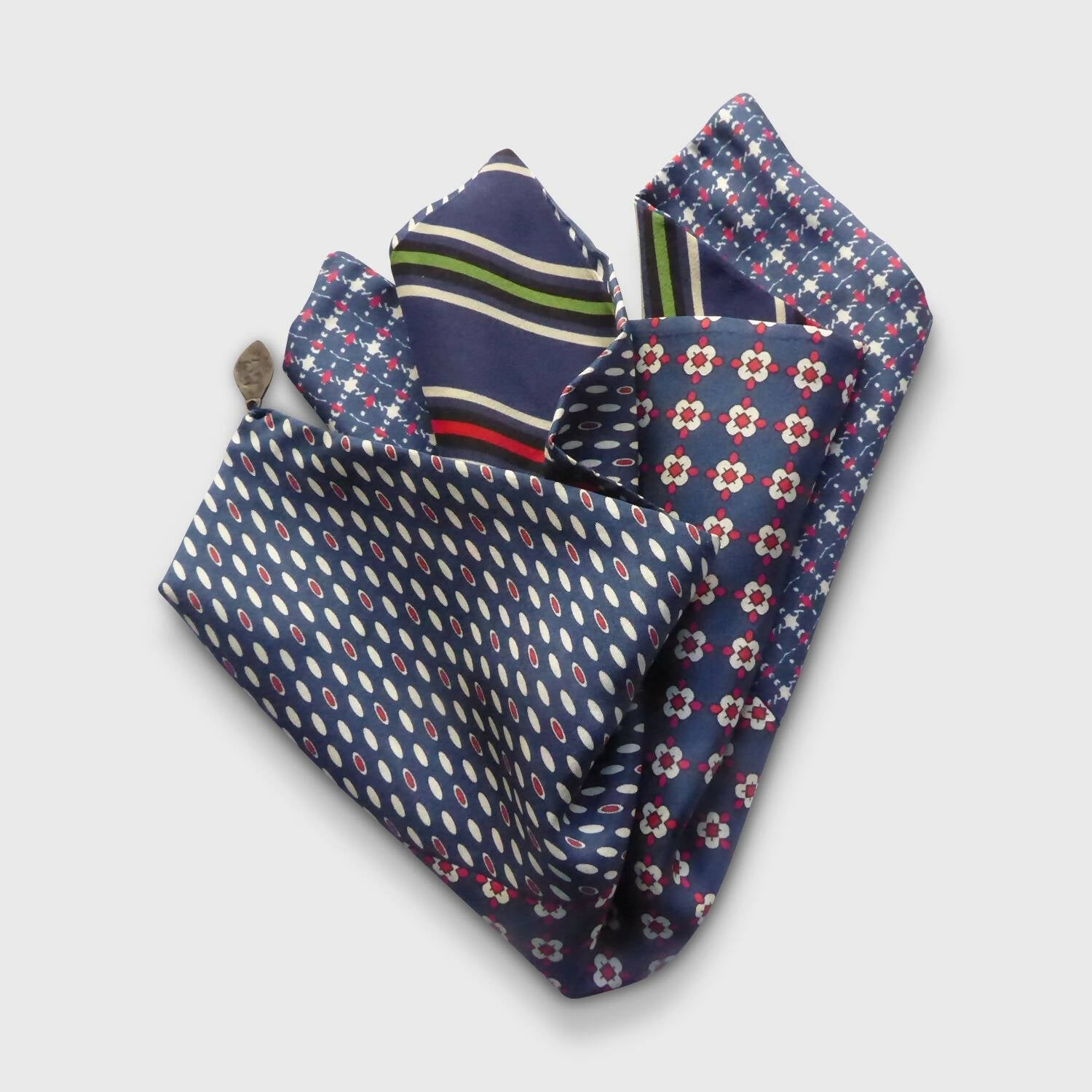 Pochette soie homme- graphique bleu | EMPREINTES Paris