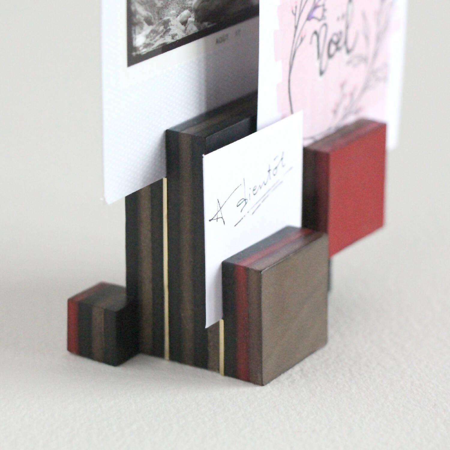 Cube porte photos multiples Noir et rouge | EMPREINTES Paris | EMPREINTES Paris