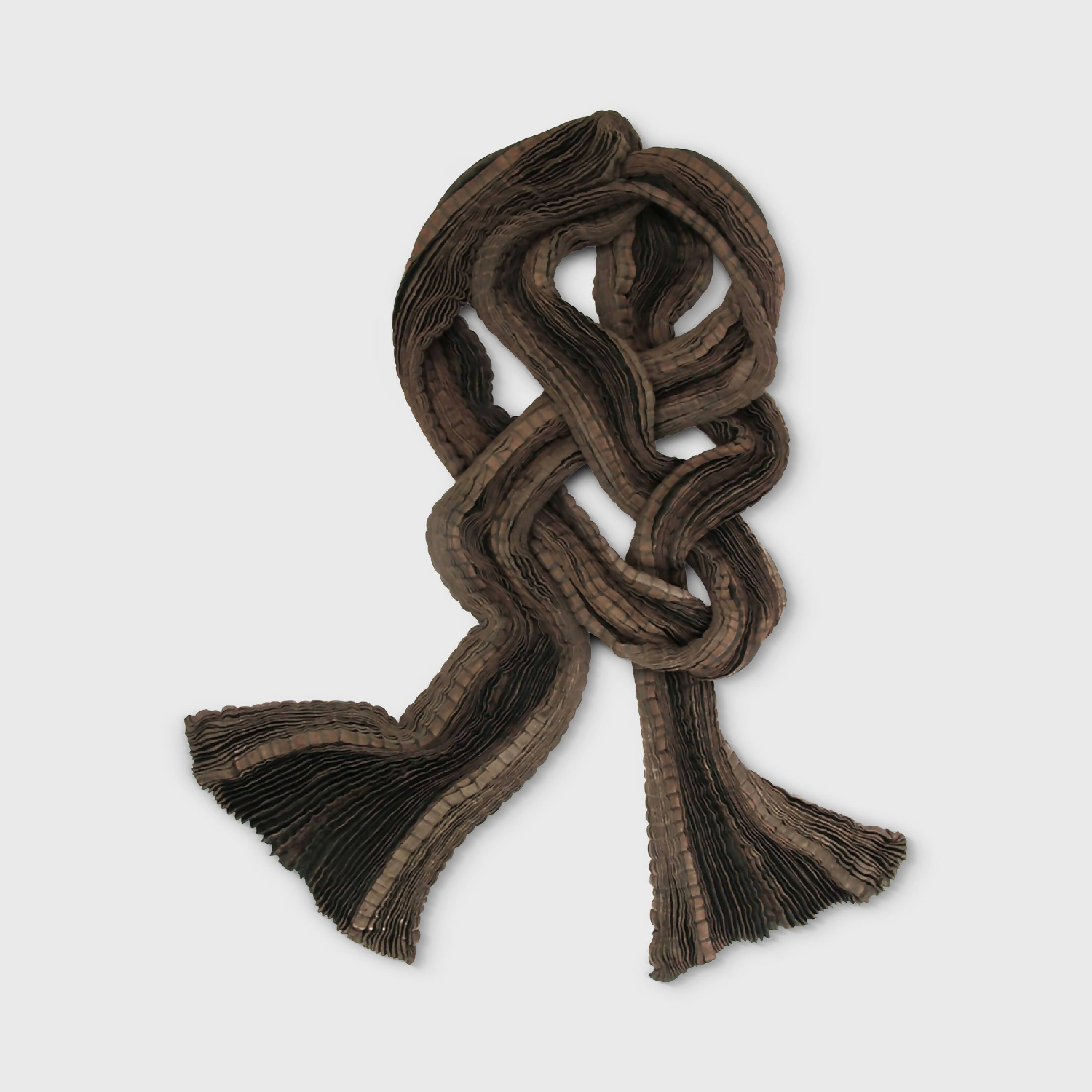 Echarpe longue plissée CHAPERON 001 | EMPREINTES Paris