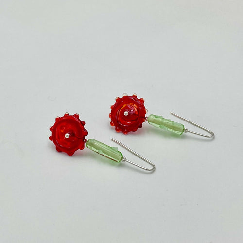 Boucles d'oreilles Tournesols rouge et tiges vertes | EMPREINTES Paris - EMPREINTES Paris