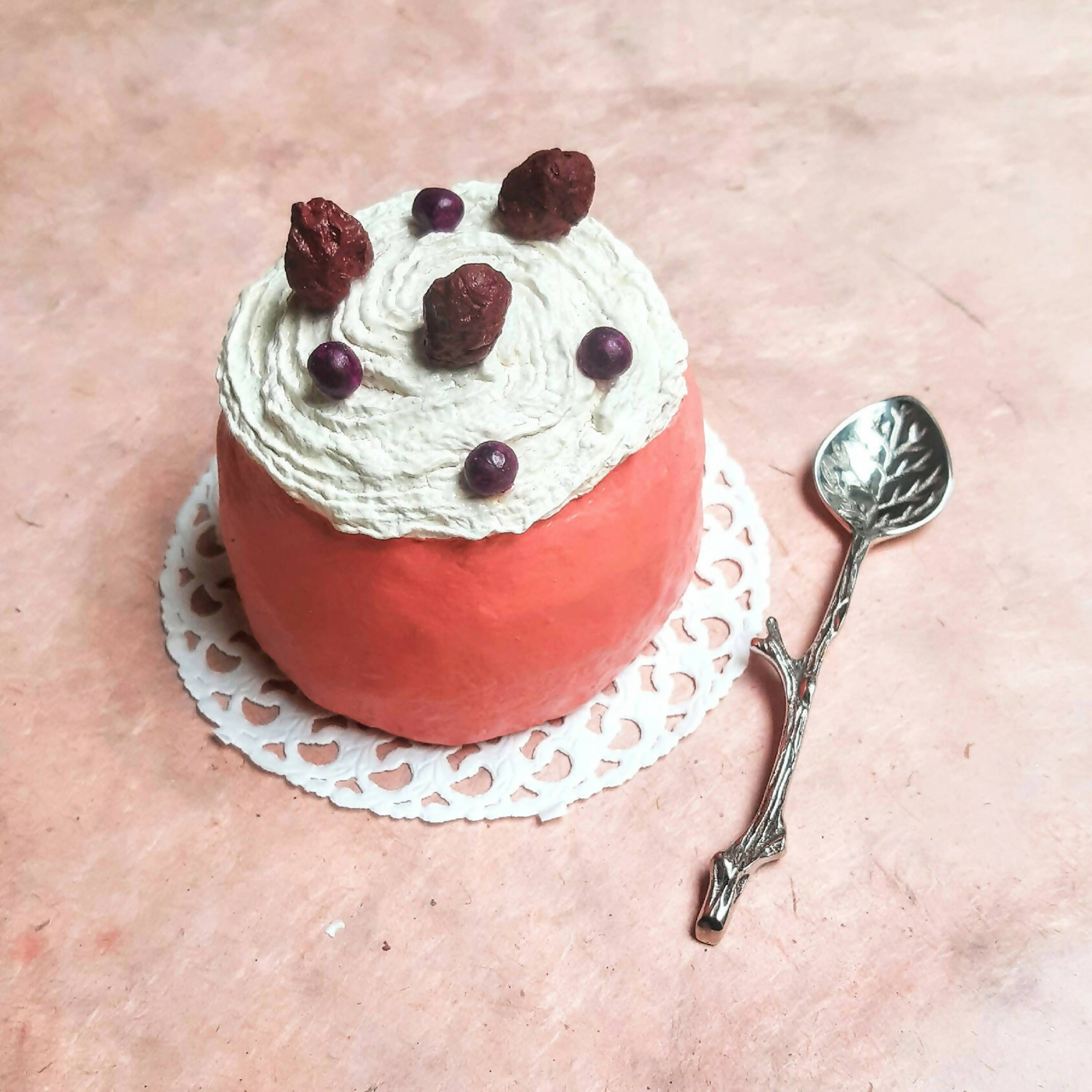 Entremet aux framboises et baies sauvages | EMPREINTES Paris