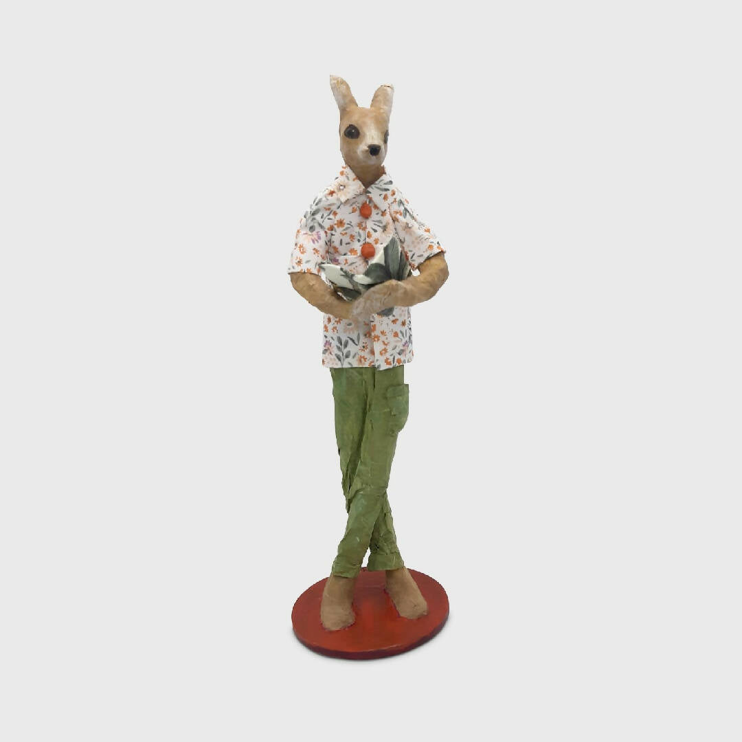 Sculpture en papier Gary le kangourou voyageur | EMPREINTES Paris | EMPREINTES Paris