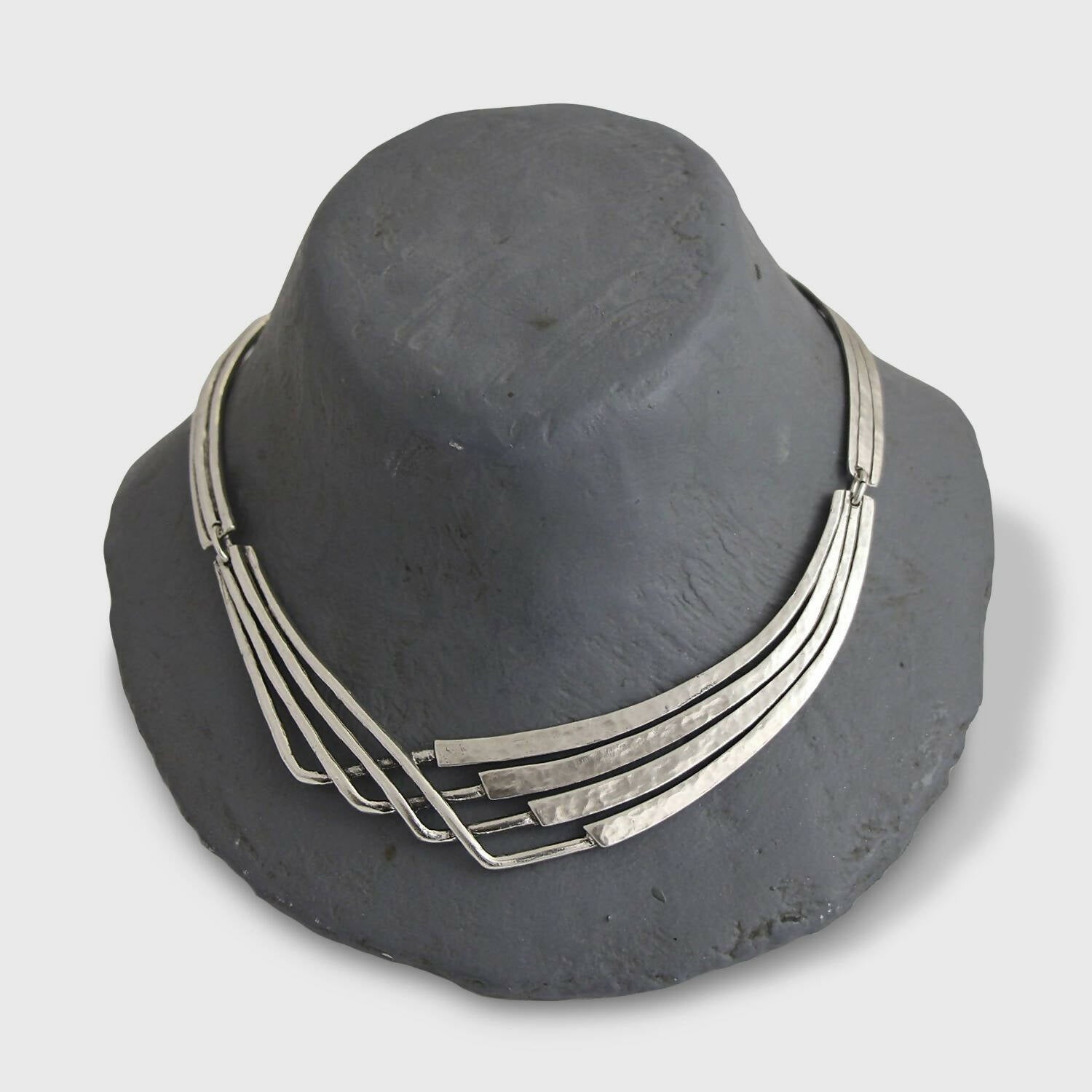 Collier réglable en étain argenté 2 | EMPREINTES Paris