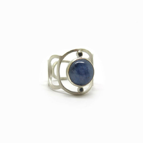 Bague en argent ajouré cabochon de cyanite et spinelles | EMPREINTES Paris - EMPREINTES Paris