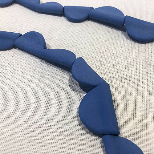 Collier les petits volets porcelaine bleue | EMPREINTES Paris - EMPREINTES Paris